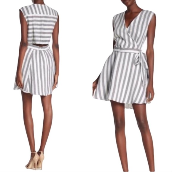 Mello Day Dresses & Skirts - Mello‎ Day Faux Wrap Striped Linen Dress Size Small